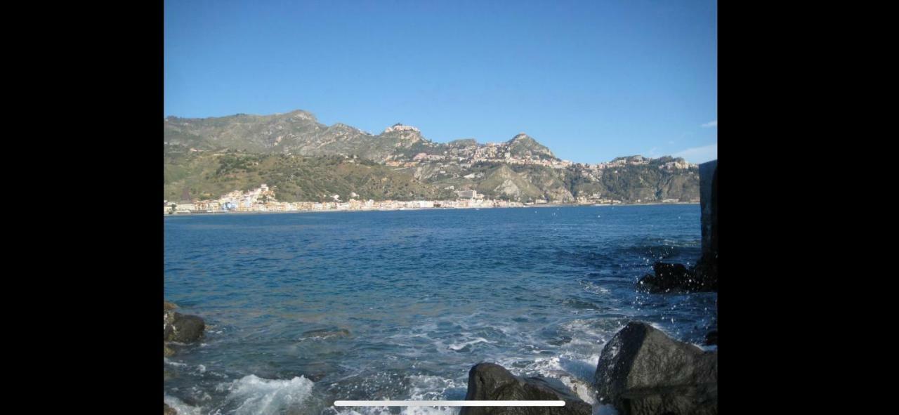 Holiday Home Gionny & Mary ตาออร์มินา ภายนอก รูปภาพ
